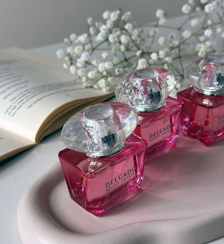عطر زنانه ورساچه برایت کریستال دلگادو ۲۵ میل DELGADO