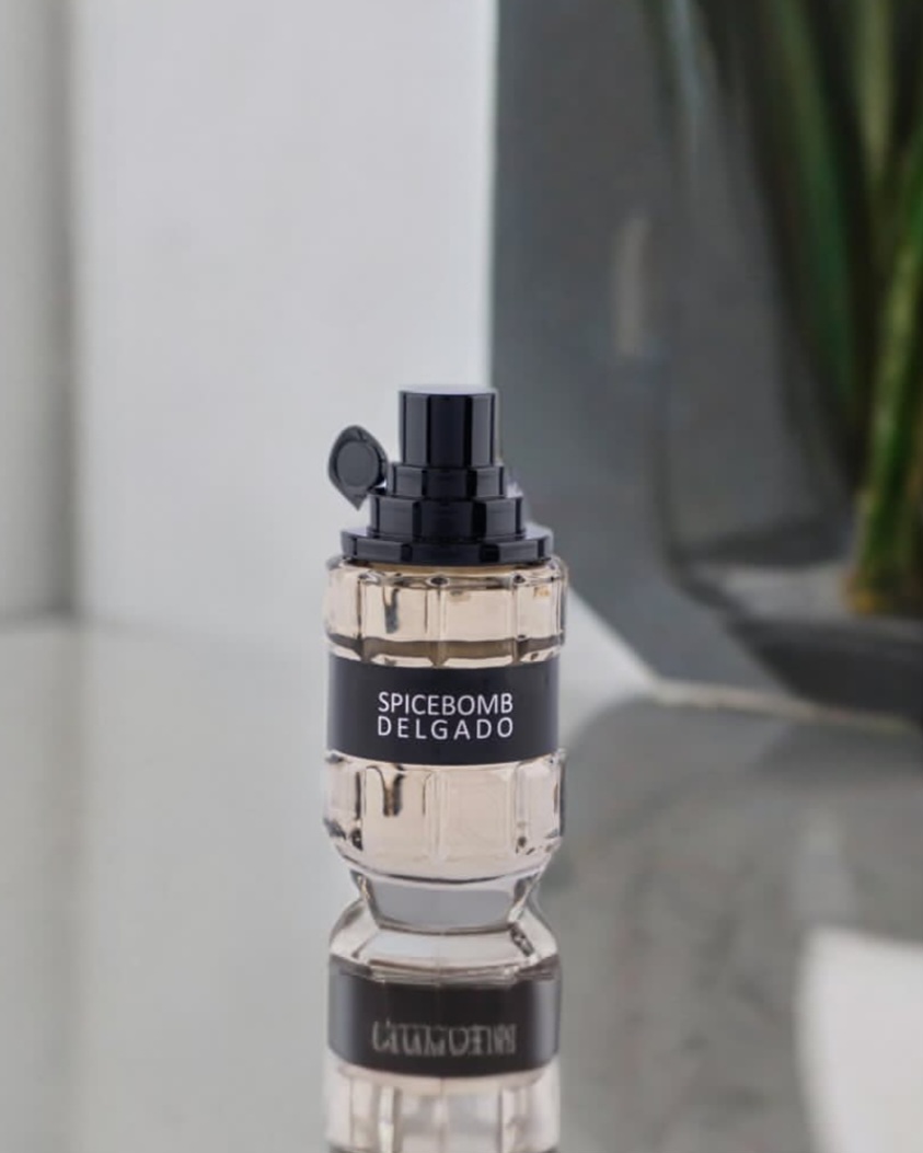 عطر مردانه اسپایس بمب دلگادو ۲۵ میل DELGADO